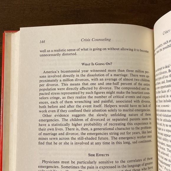 Crisis Counseling The Essential Guide for Nonprofessional Counselors, 1981 - Picture 7 of 13